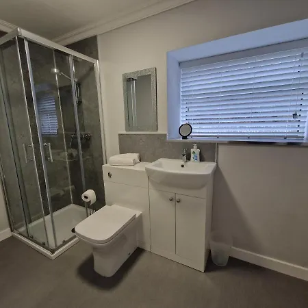 Lewis Gethin House, Newly Renovated Cottage Sleeps 9, Close To Bike Park Wales Merthyr Tydfil Exterior photo