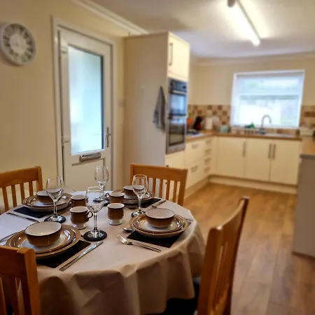 Lewis Gethin House, Newly Renovated Cottage Sleeps 9, Close To Bike Park Wales Merthyr Tydfil Exterior photo