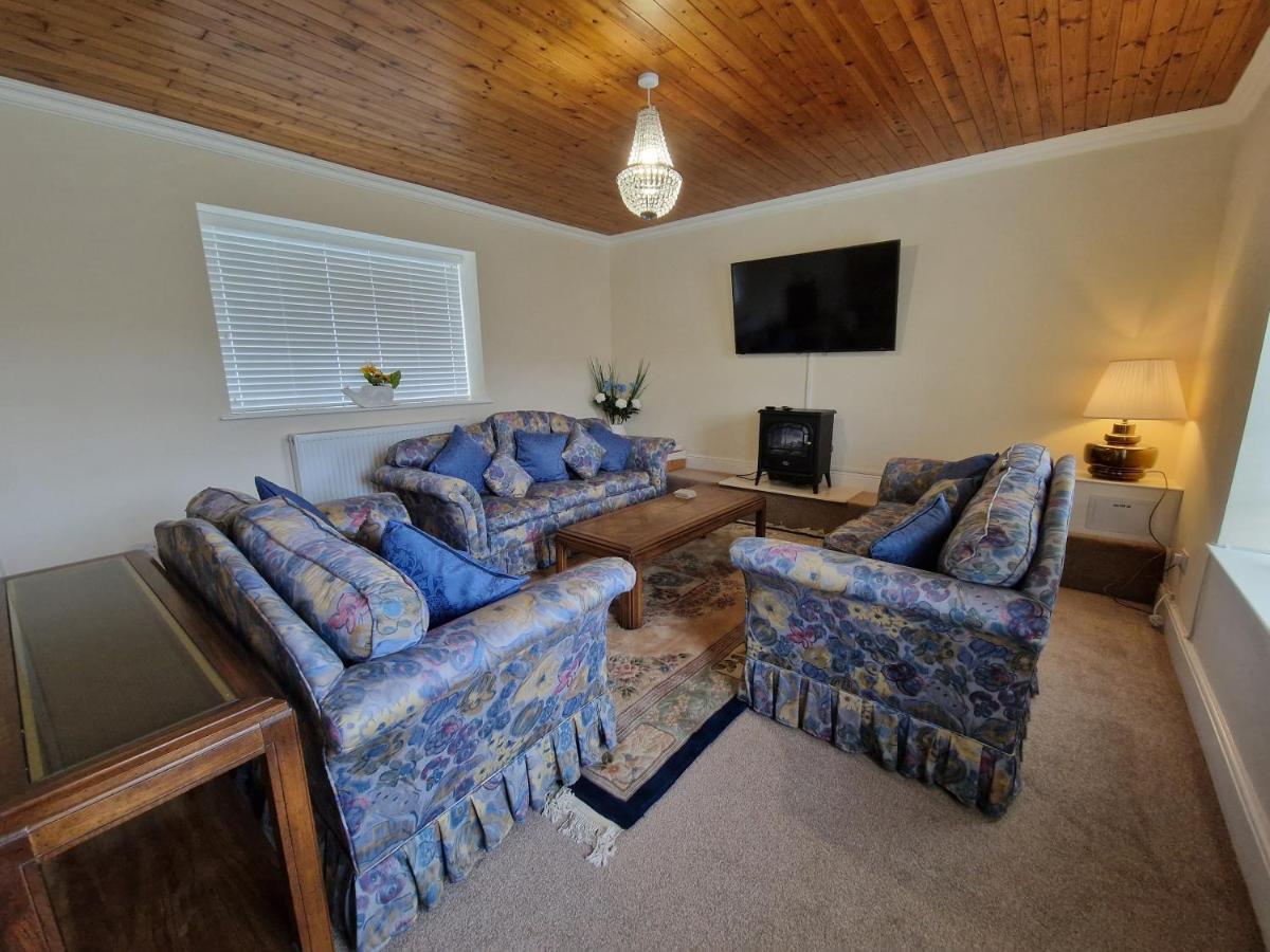 Lewis Gethin House, Newly Renovated Sleeps 9, Close To Bike Park Wales