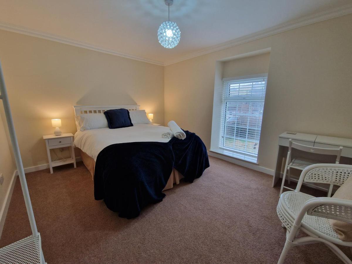 Lewis Gethin House, Newly Renovated Sleeps 9, Close To Bike Park Wales * Merthyr Tydfil